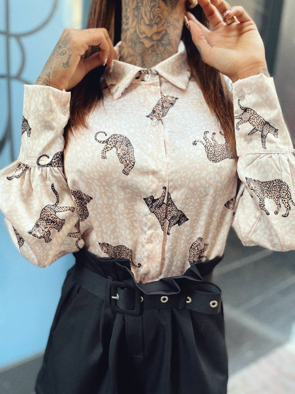 Camicia con stampa animalier beige - R.a. Boutique 