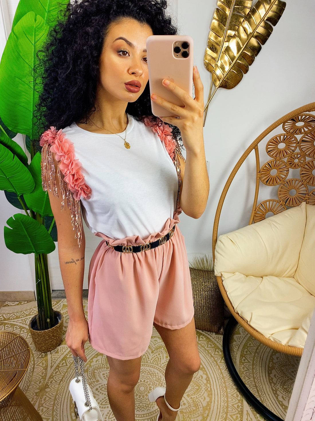 T-shirt con fiori e ciondoli - R.a. Boutique 