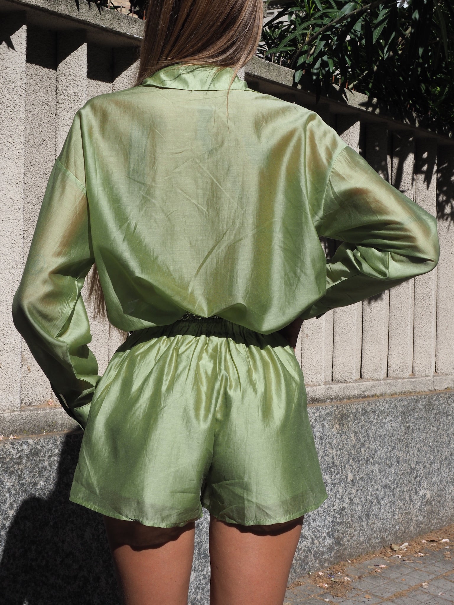 Completo camicia e short pistacchio - R.a. Boutique 