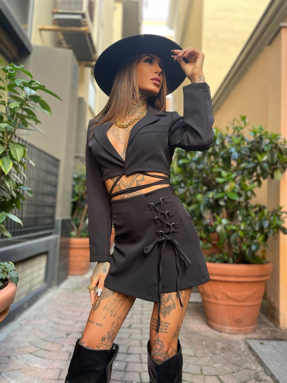 Completo top e pantagonna con stringhe  nero - R.a. Boutique 