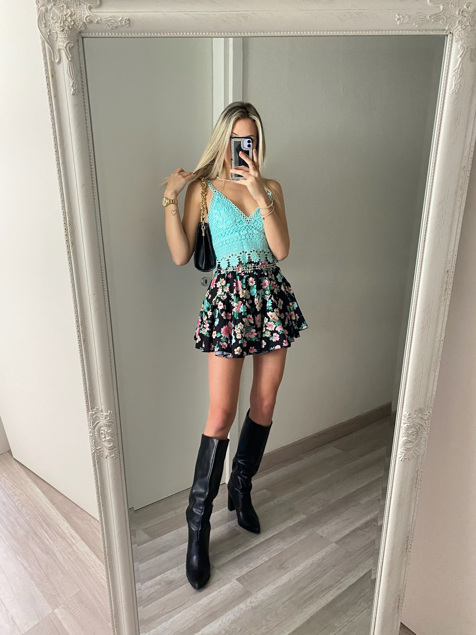 Top in pizzo Verdeacqua con pizzo - R.a. Boutique 