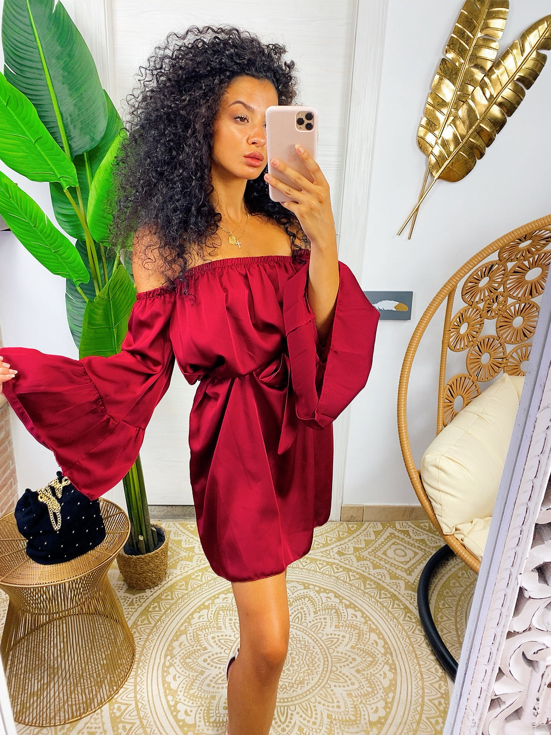 Abito in raso manica larga bordeaux - R.a. Boutique 