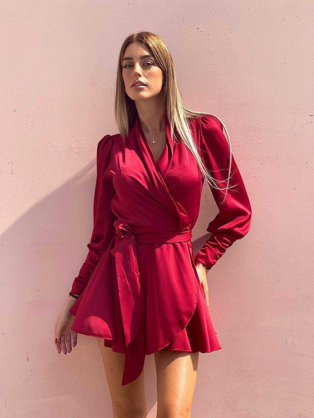 Abito in raso bordeaux - R.a. Boutique 