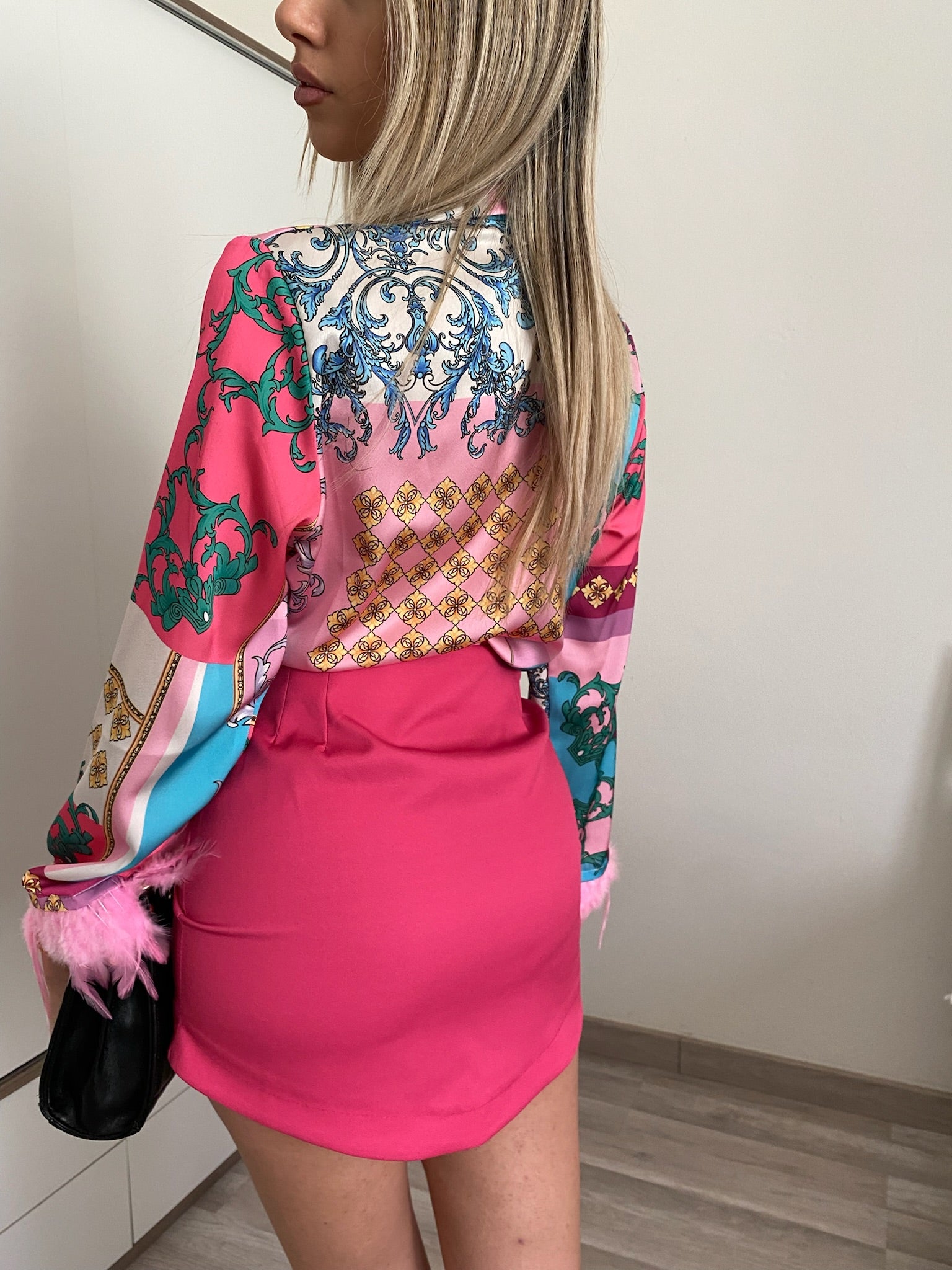 Camicia Vers Fuxia con piume - R.a. Boutique 