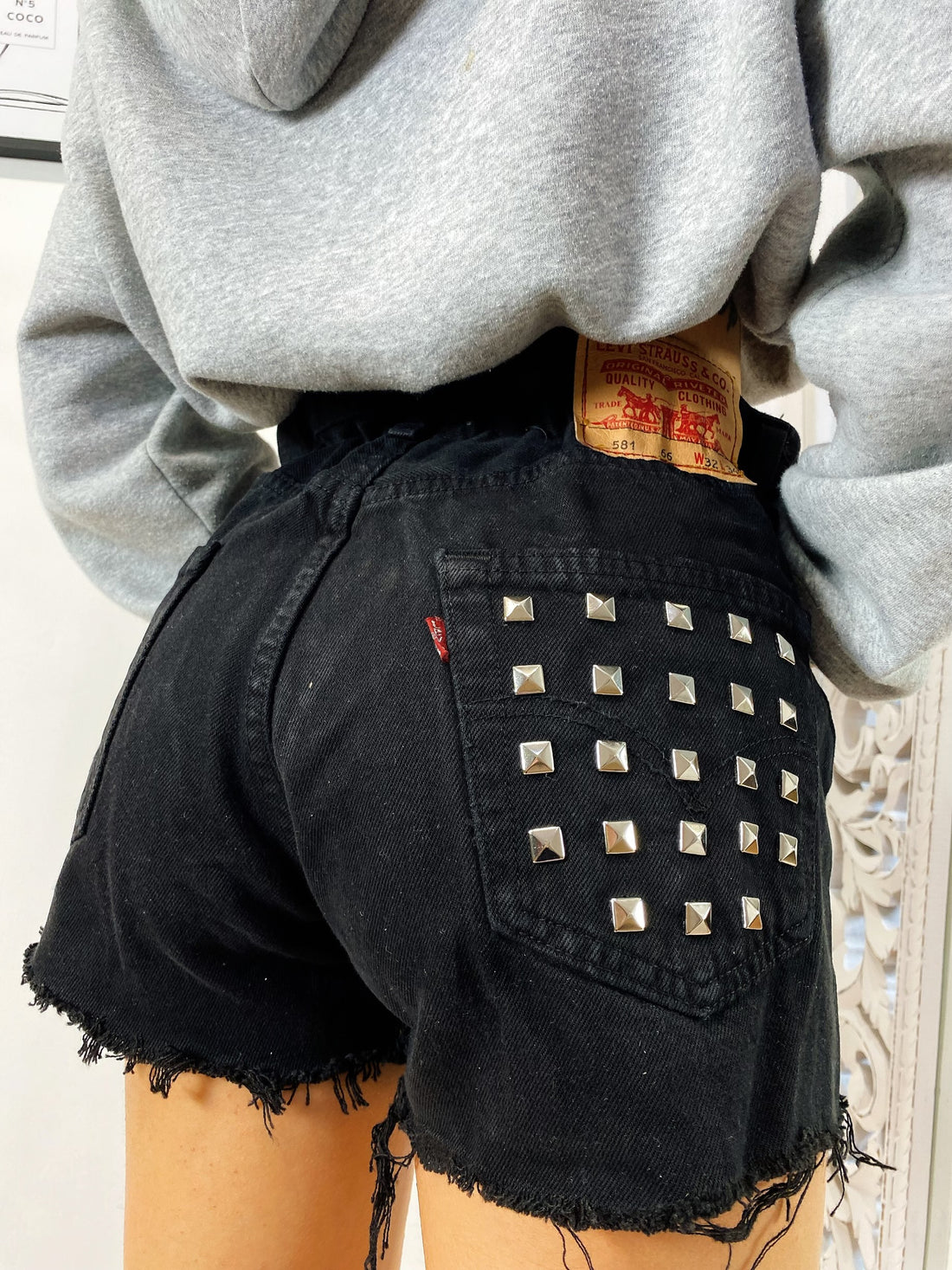 Short Levi’s Vintage nero con borchie - R.a. Boutique 