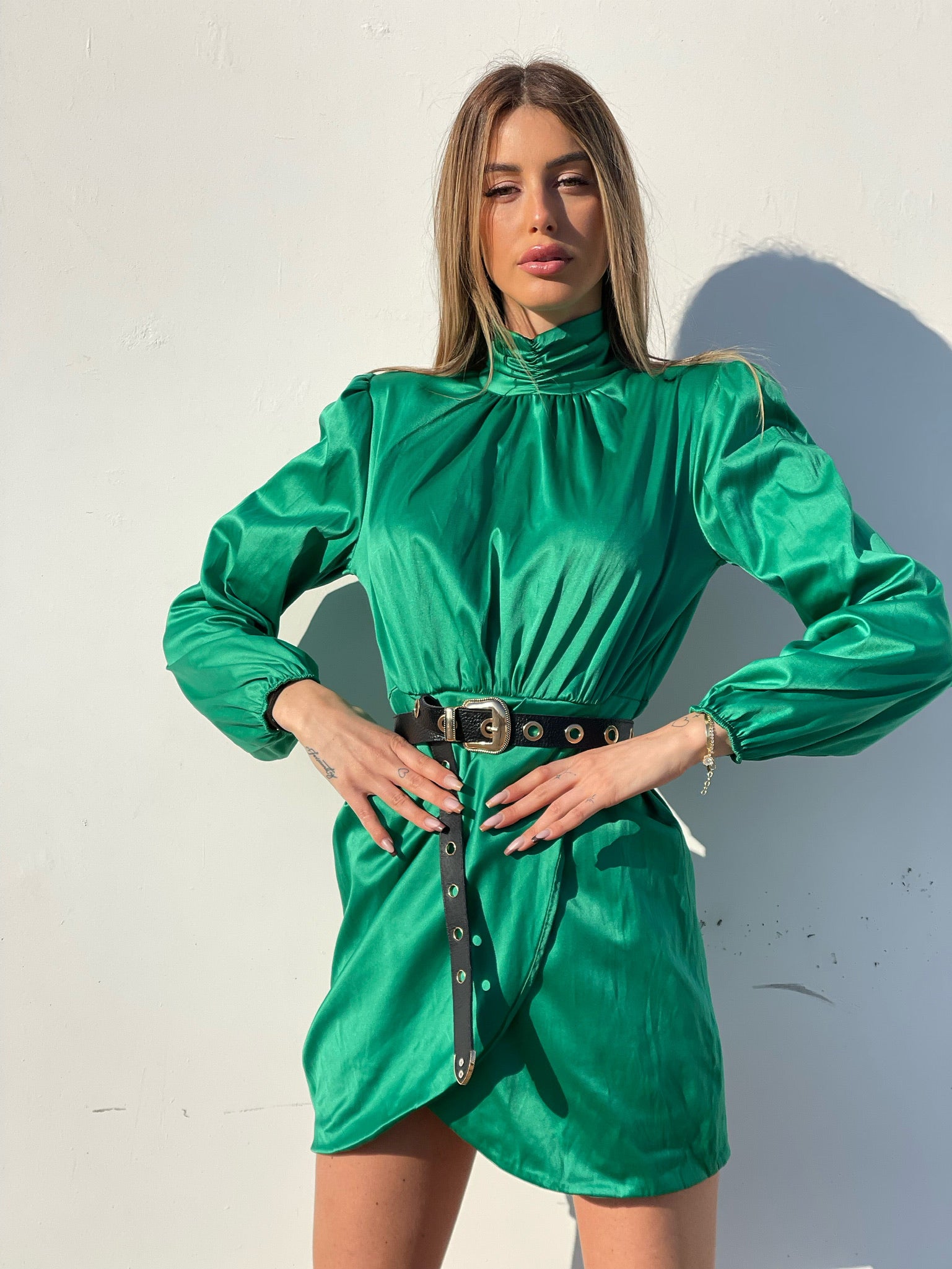 Abito in raso verde smeraldo - R.a. Boutique 