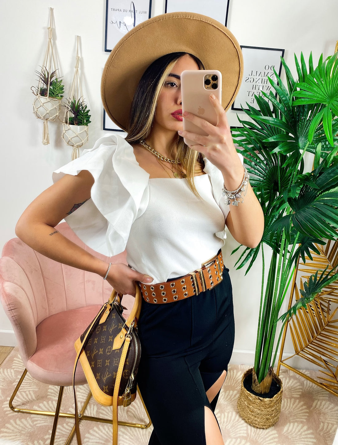 Blusa corta con voilant - R.a. Boutique 