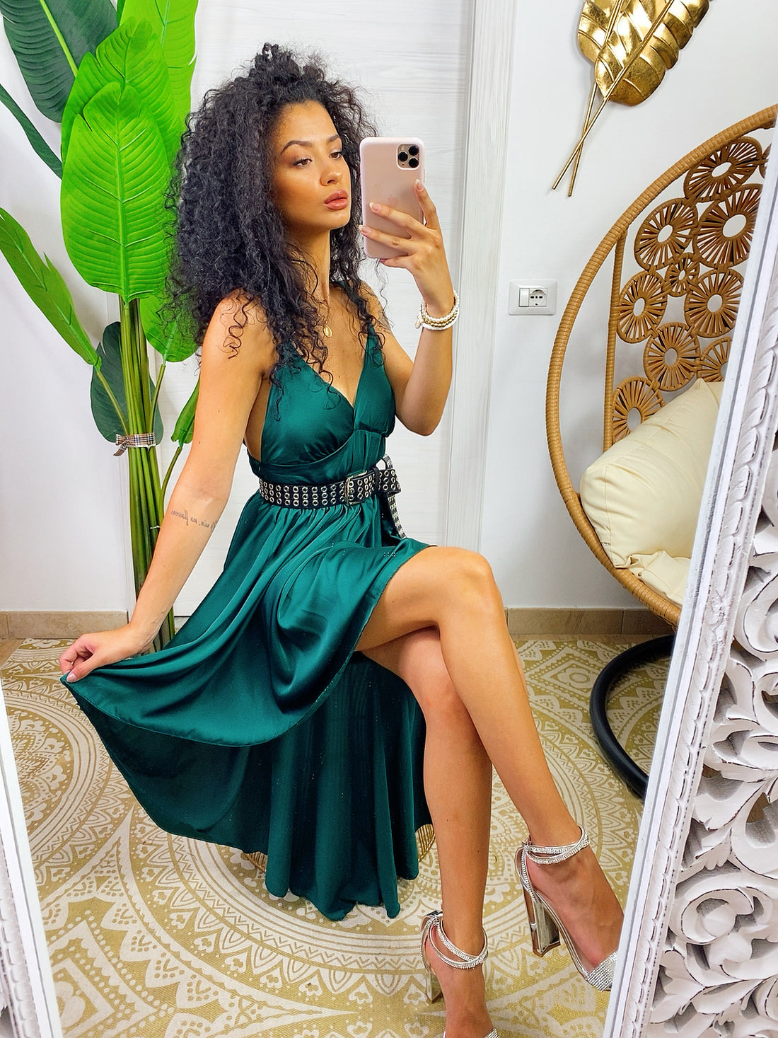 Abito in raso con gonna asimmetrica verde bottiglia - R.a. Boutique 