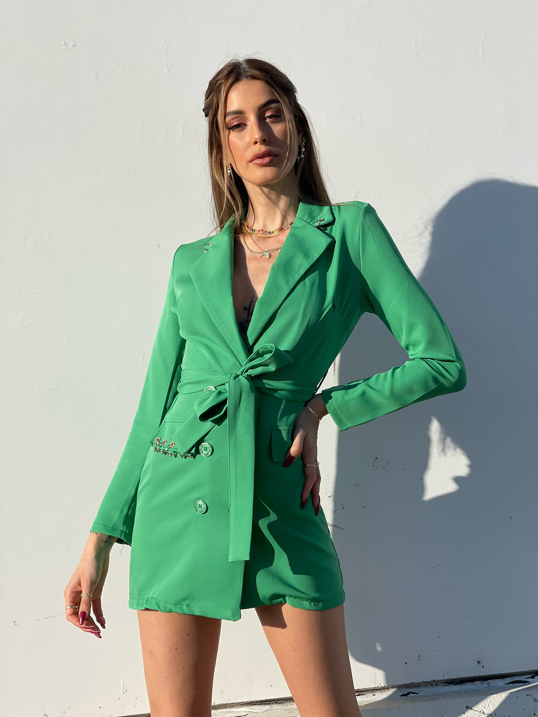 Abito a blazer verde con dettagli oro - R.a. Boutique 