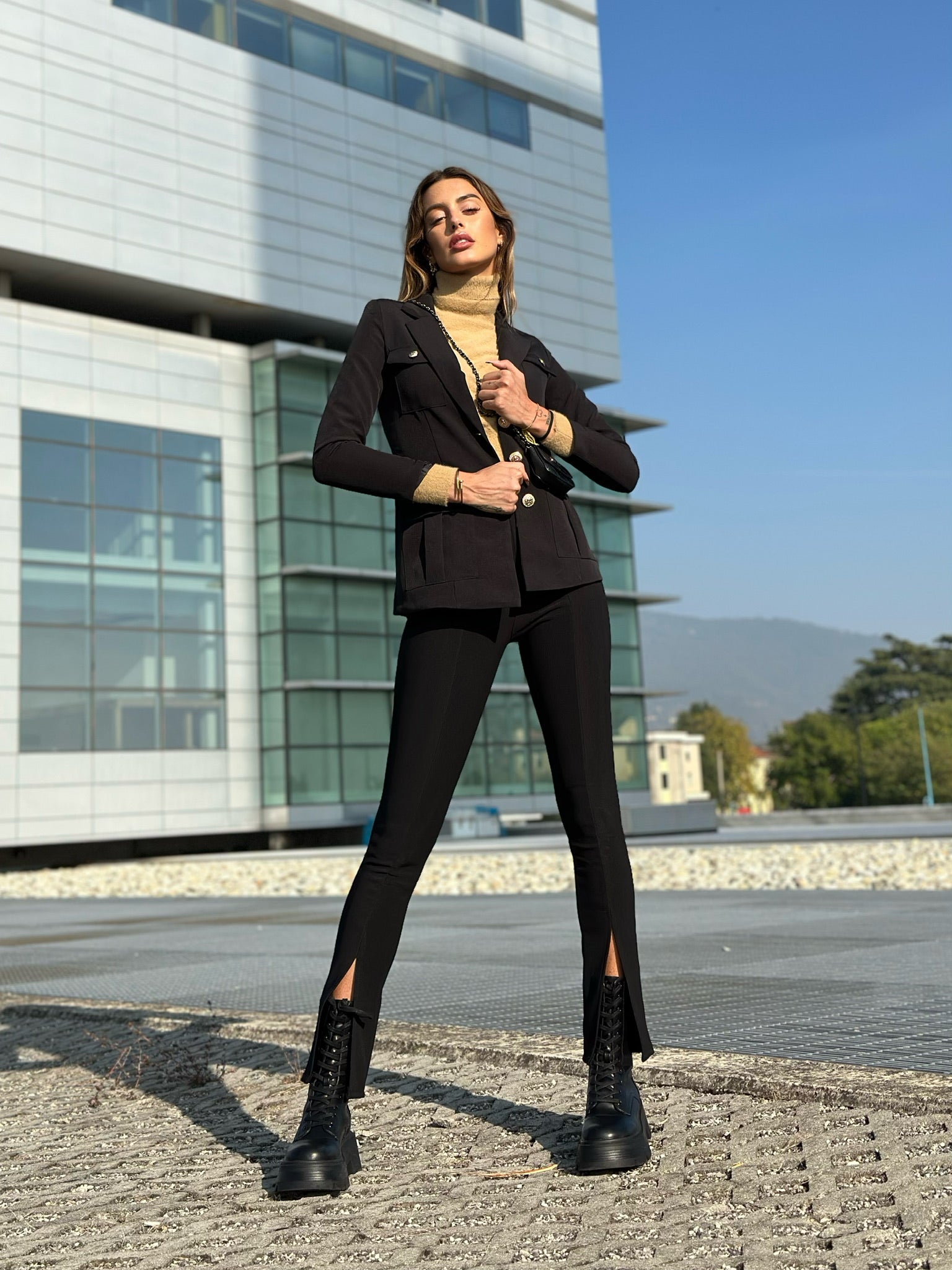 Blazer Nero con Borsetta - R.a. Boutique 