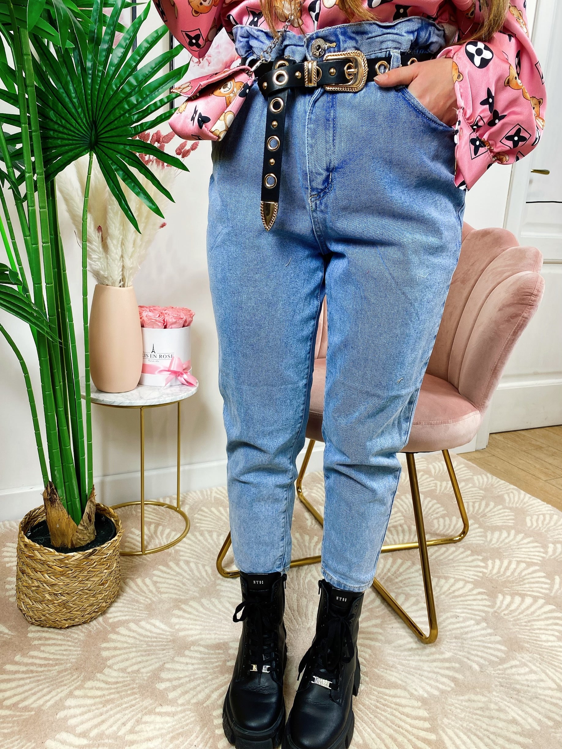 Jeans con borchie posteriori grandi - R.a. Boutique 