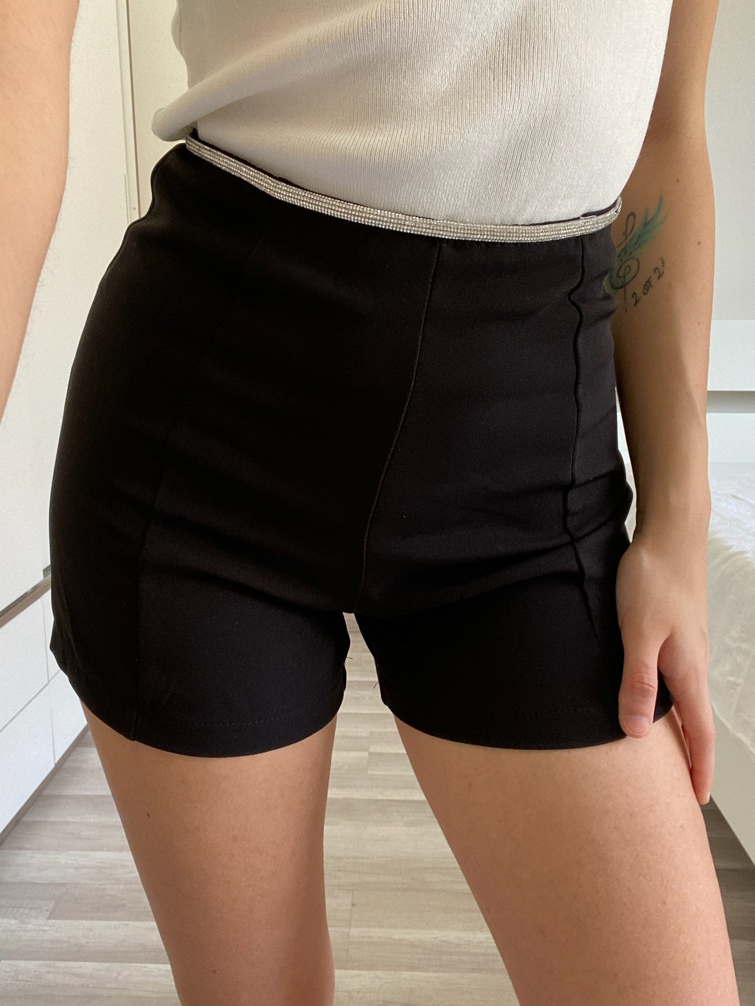 Short nero con strass - R.a. Boutique 