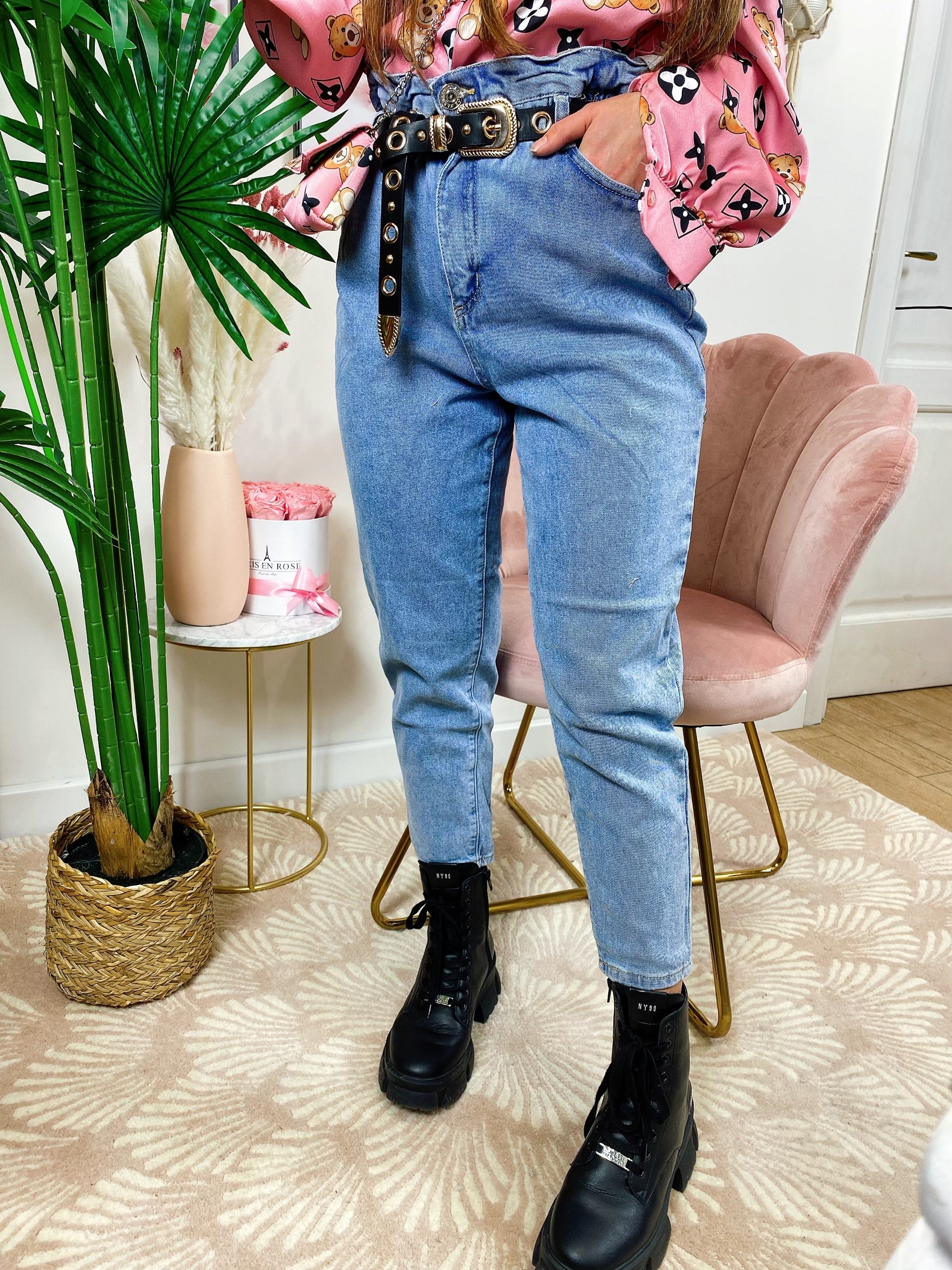 Jeans con borchie posteriori grandi - R.a. Boutique 