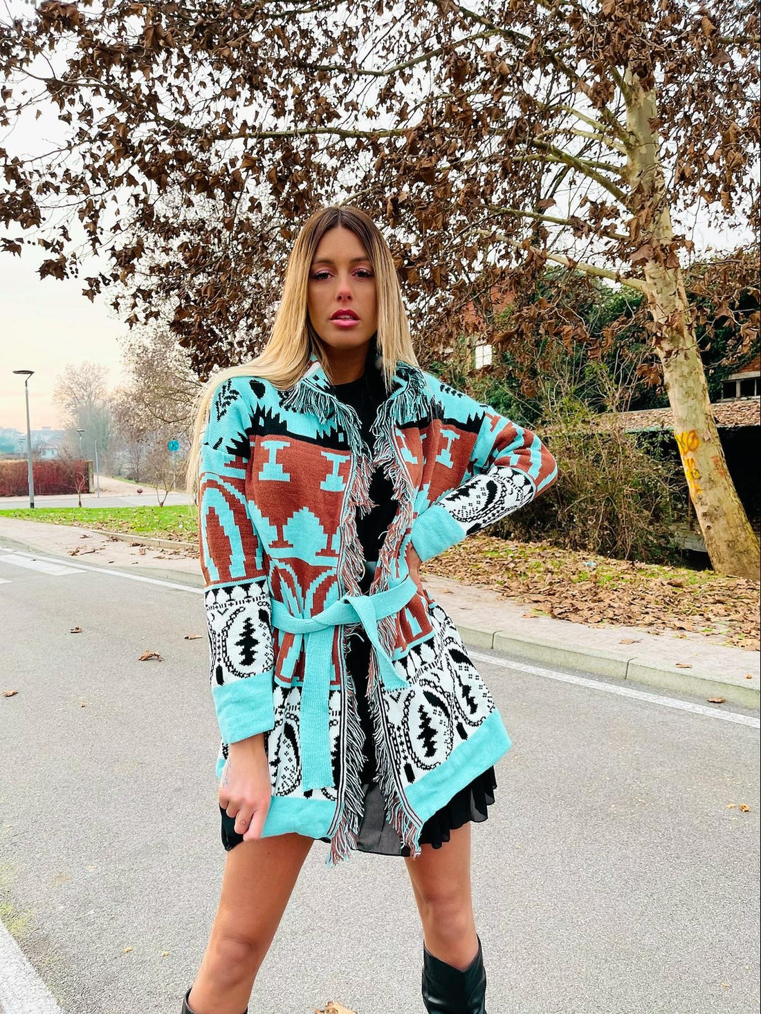 Cardigan Verdeacqua con frange e cinta - R.a. Boutique 