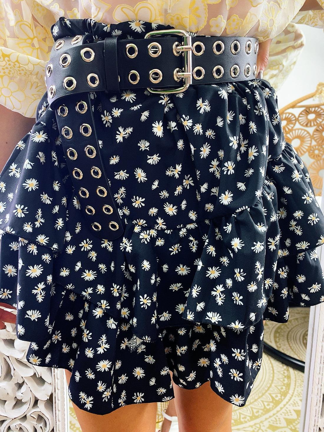 Gonna con balza e fiori asimmetrica - R.a. Boutique 