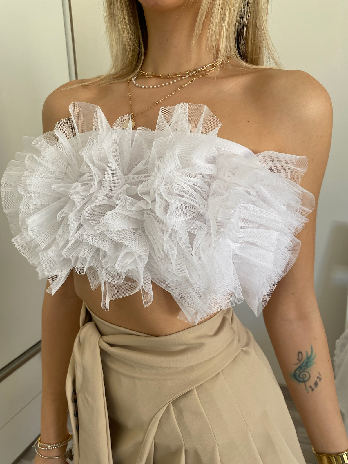 Top bianco in tulle