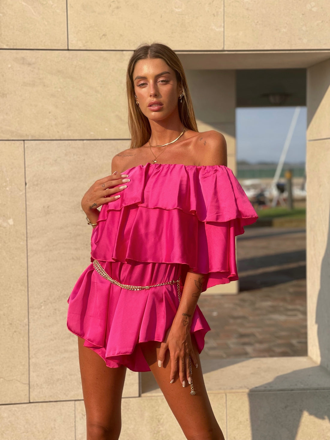 Tutina Fuxia scollo a barchetta e balze - R.a. Boutique 