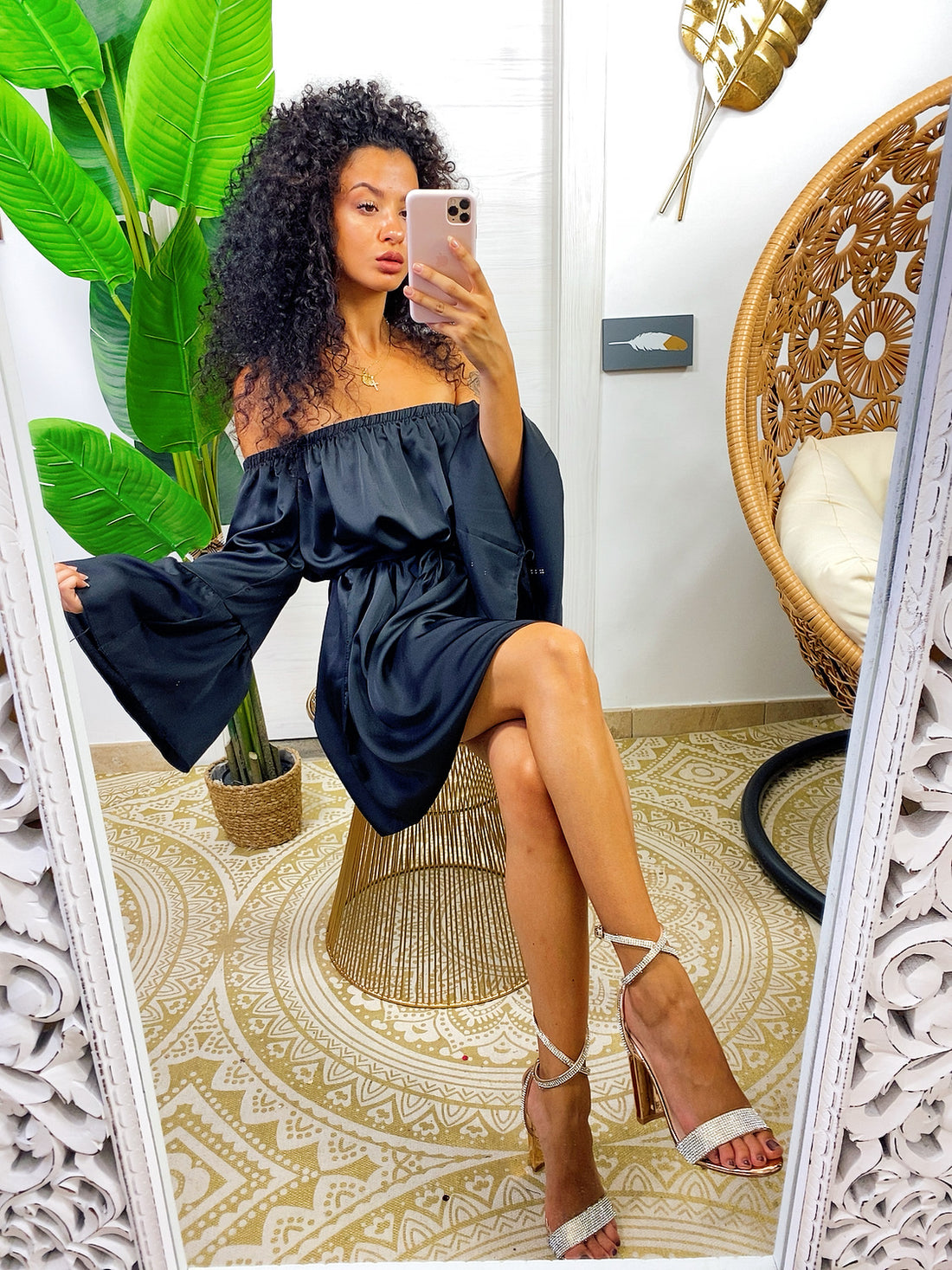 Abito in raso manica larga nero - R.a. Boutique 