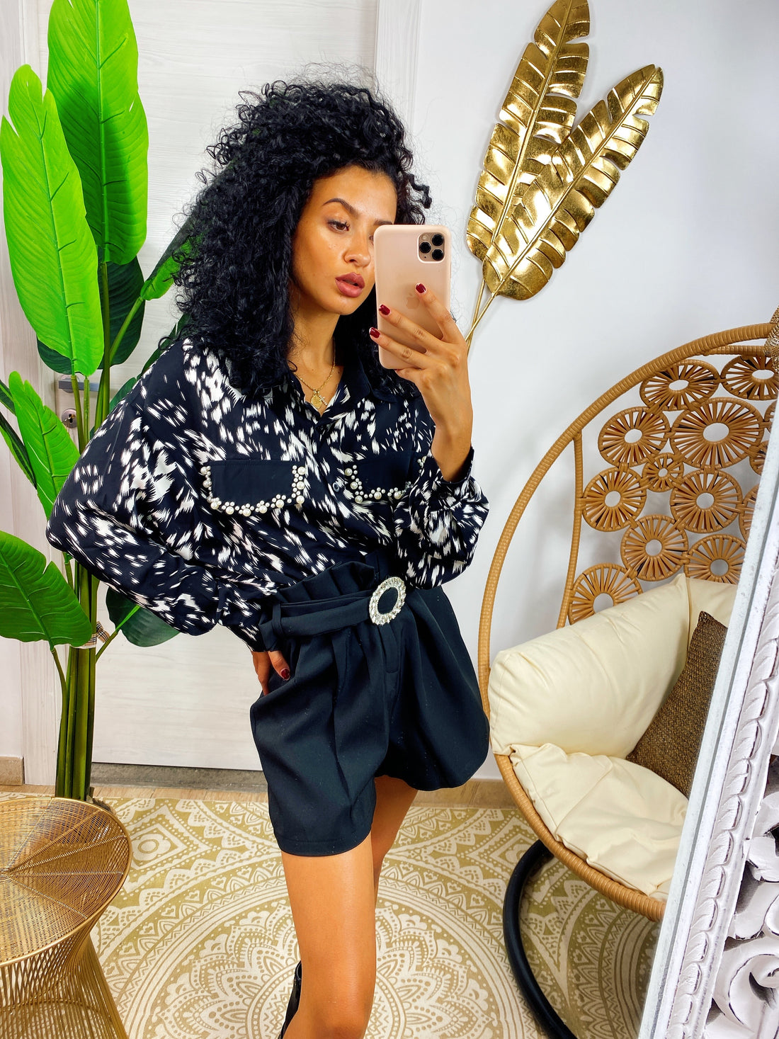 Short nero con cintura gioiello - R.a. Boutique 