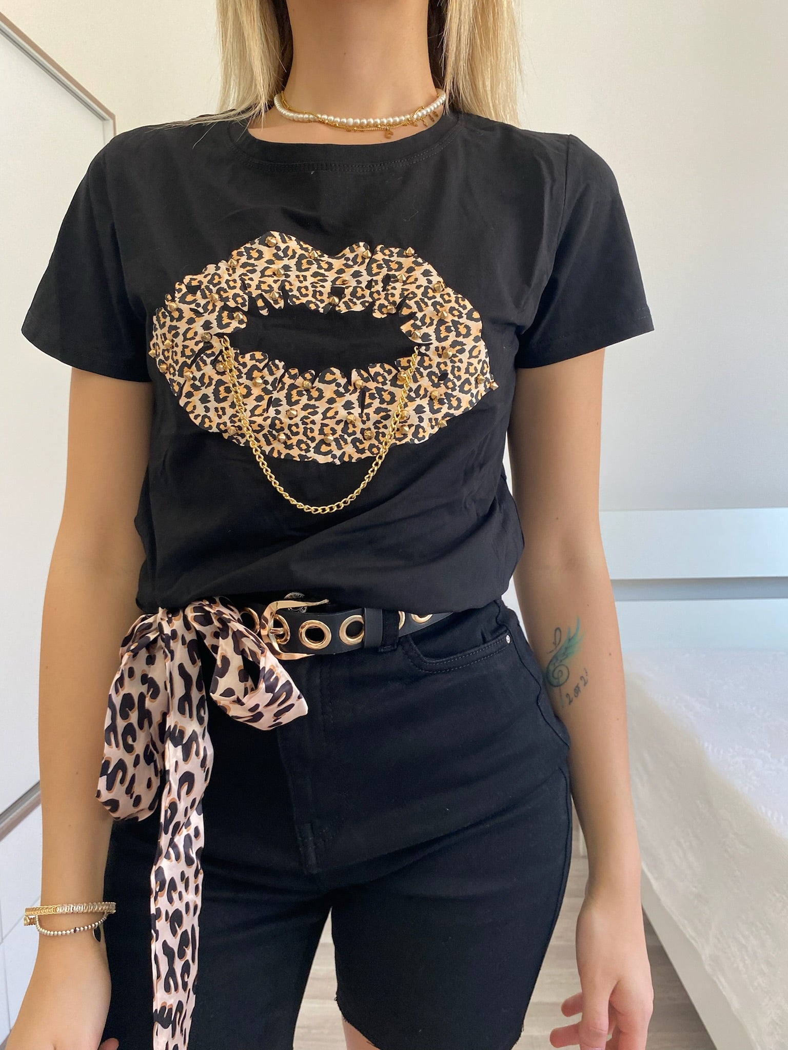 T-shirt kiss animalier nera - R.a. Boutique 