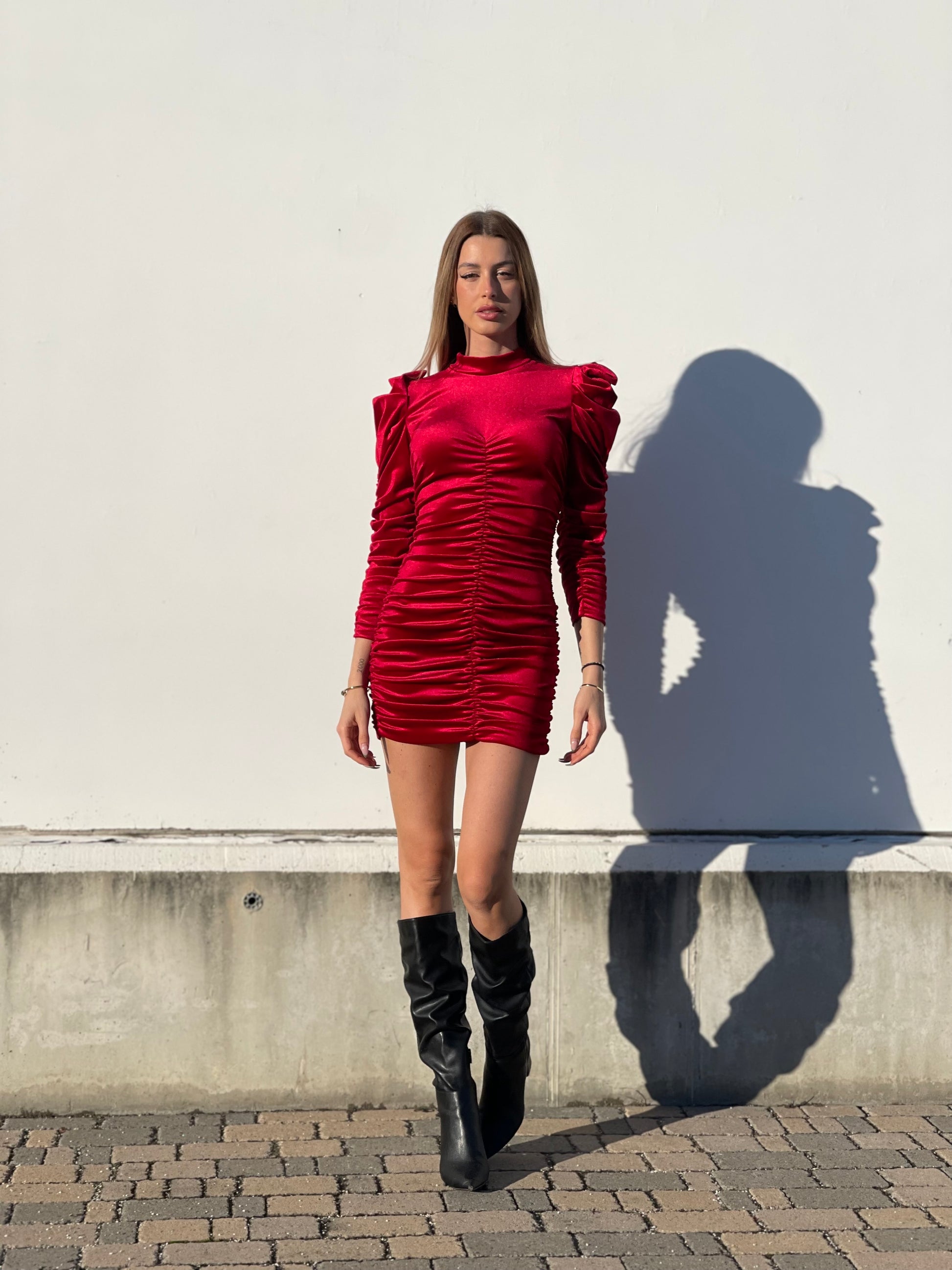 Abito in velluto aderente rosso - R.a. Boutique 