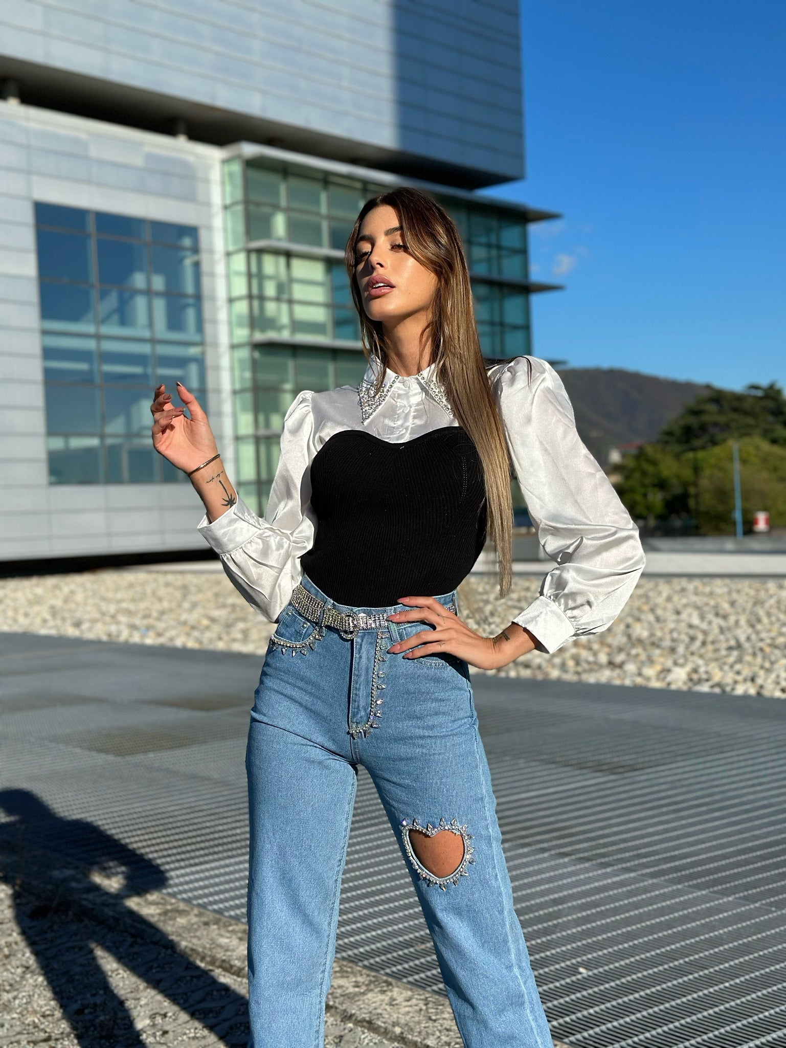 Maglia con camicia e strass nero - R.a. Boutique 