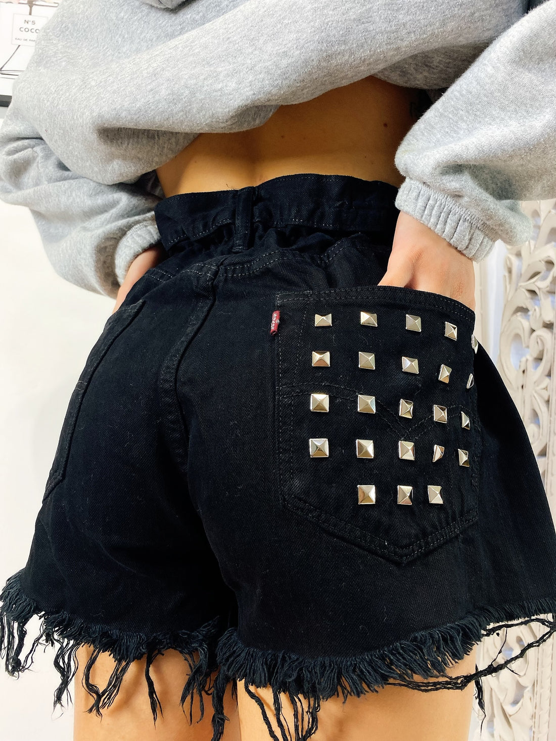 Short Levi’s Vintage nero con borchie - R.a. Boutique 