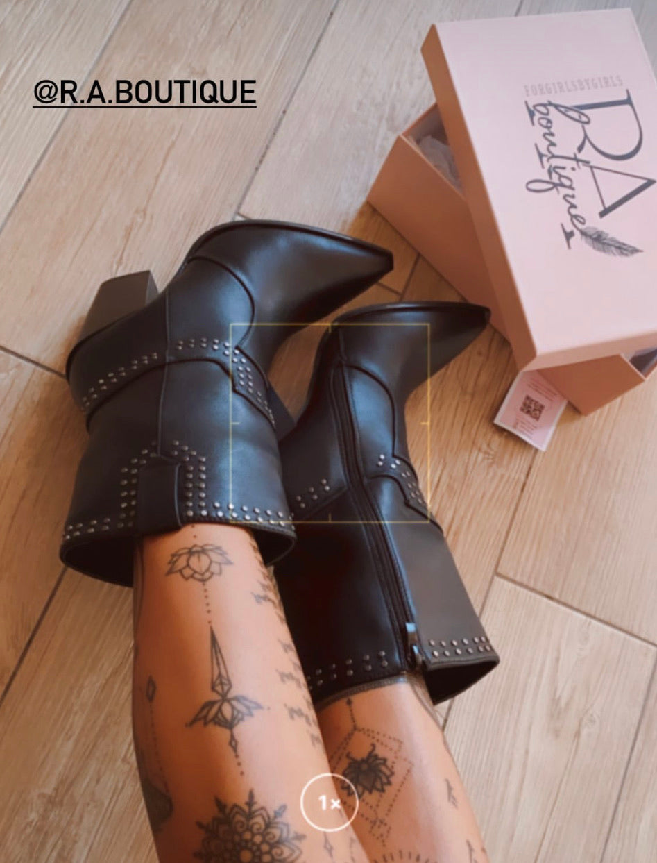 Texano con borchiette - R.a. Boutique 