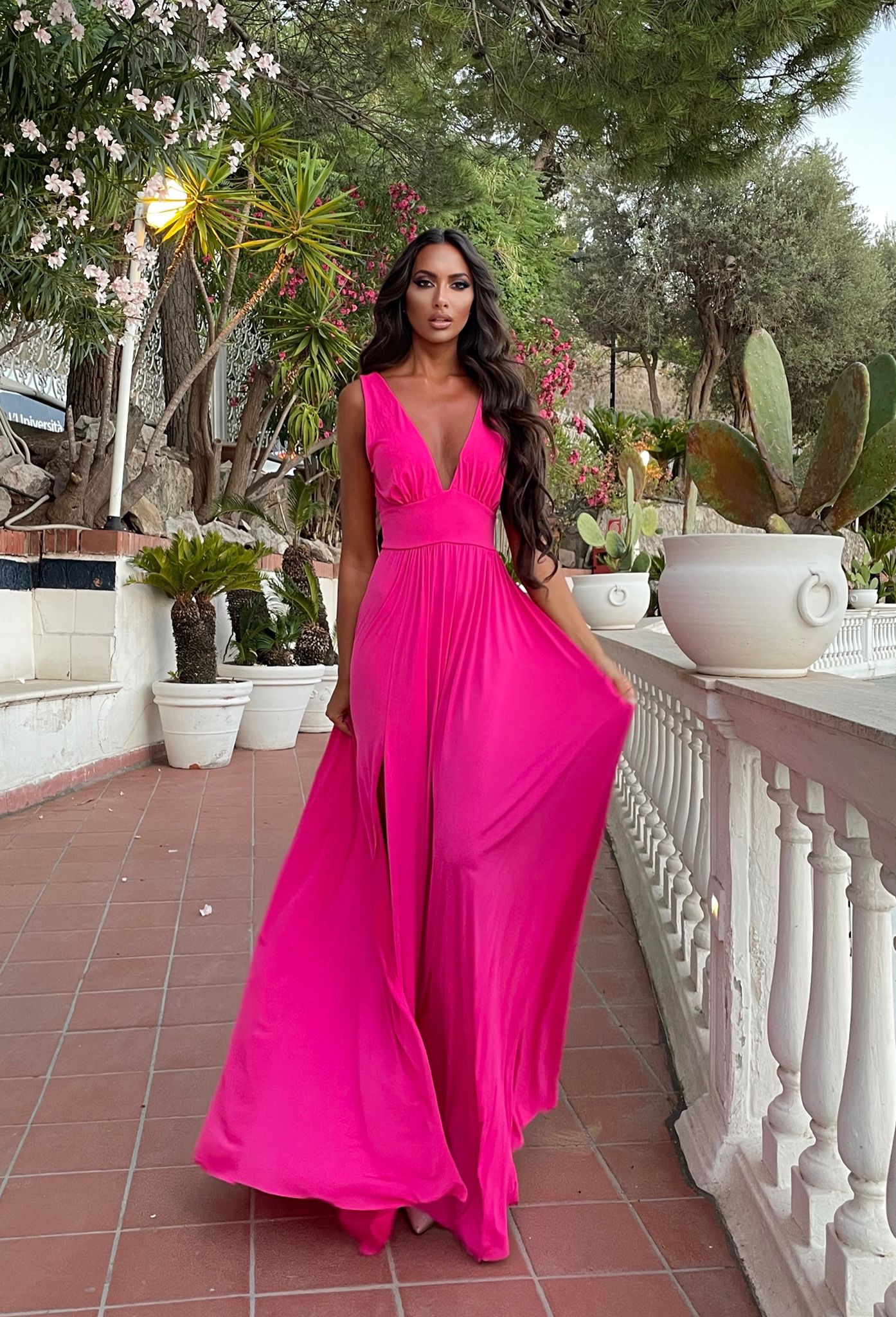 Abito lungo Fuxia con scollo a V - Main Image