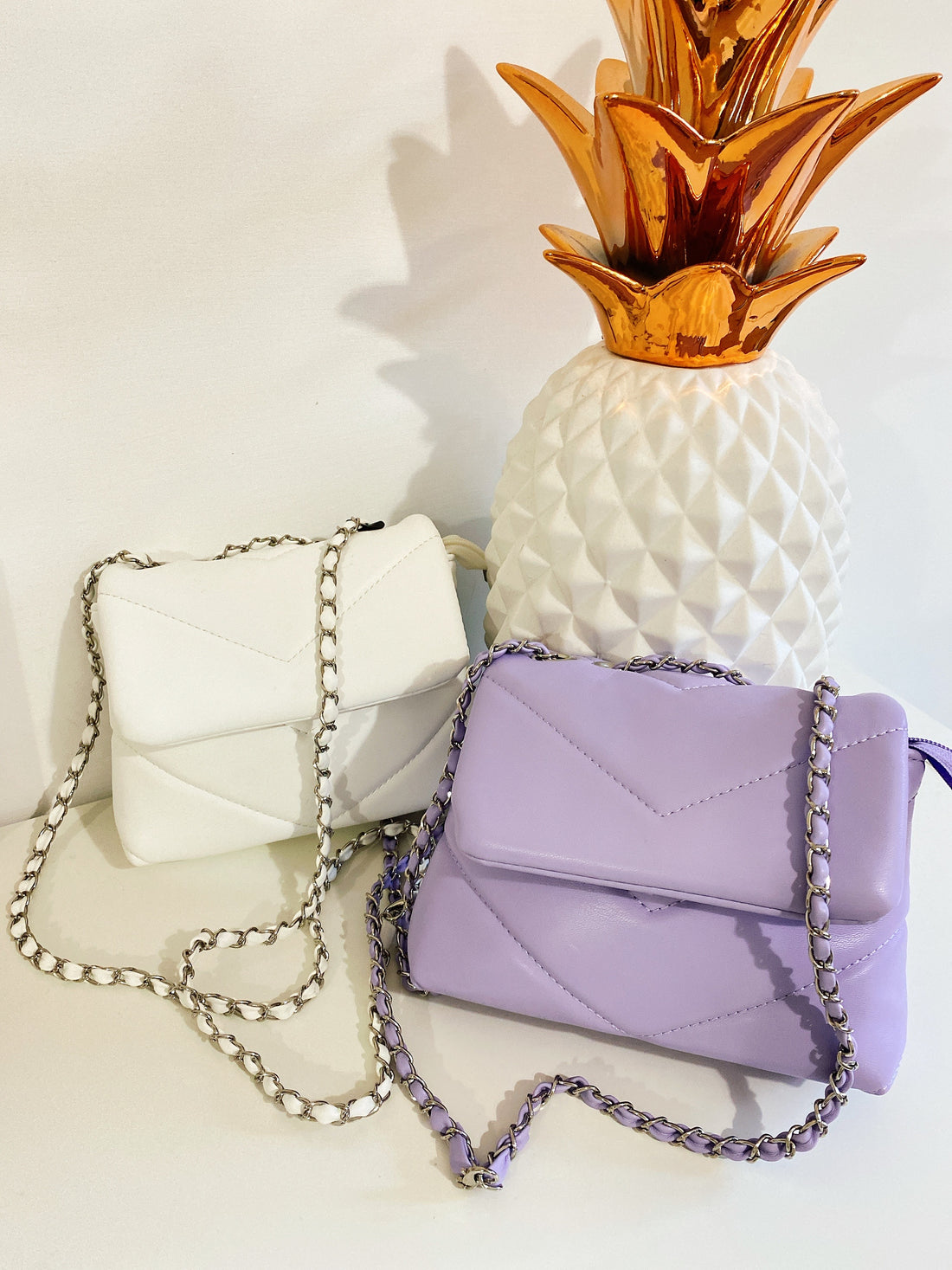 Pochette a mano con catena - R.a. Boutique 