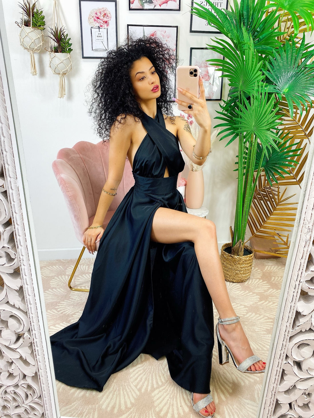 Abito in raso con maxi spacco incrociato nero - R.a. Boutique 