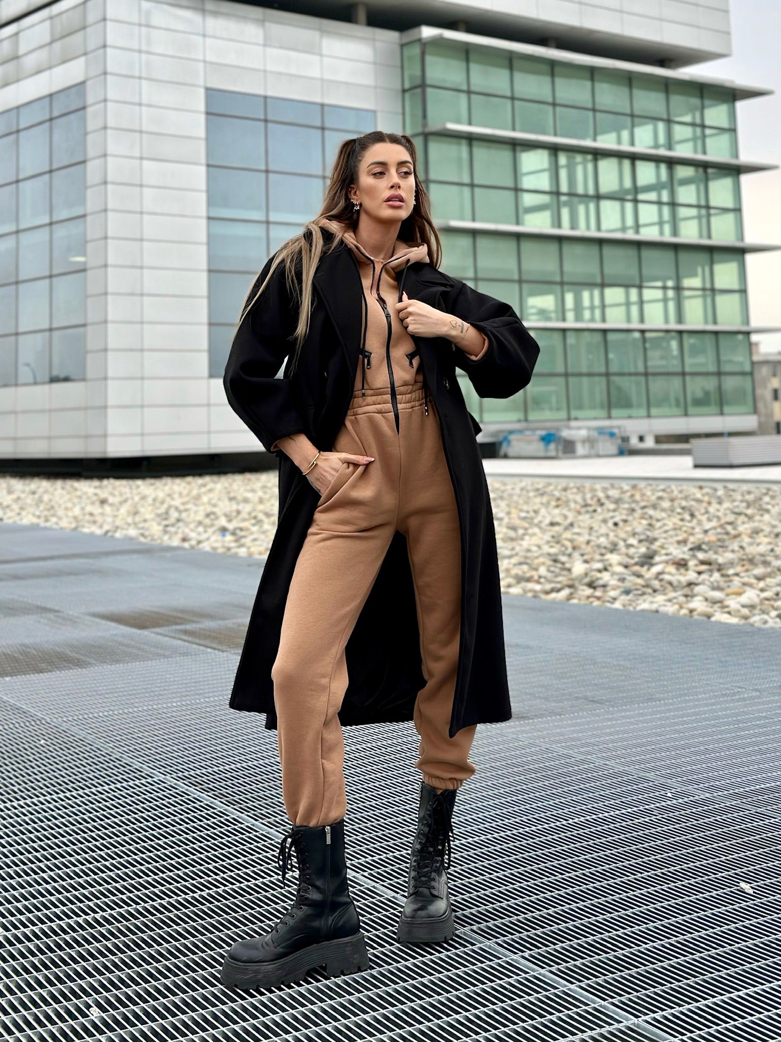 Cappotto over nero - R.a. Boutique 