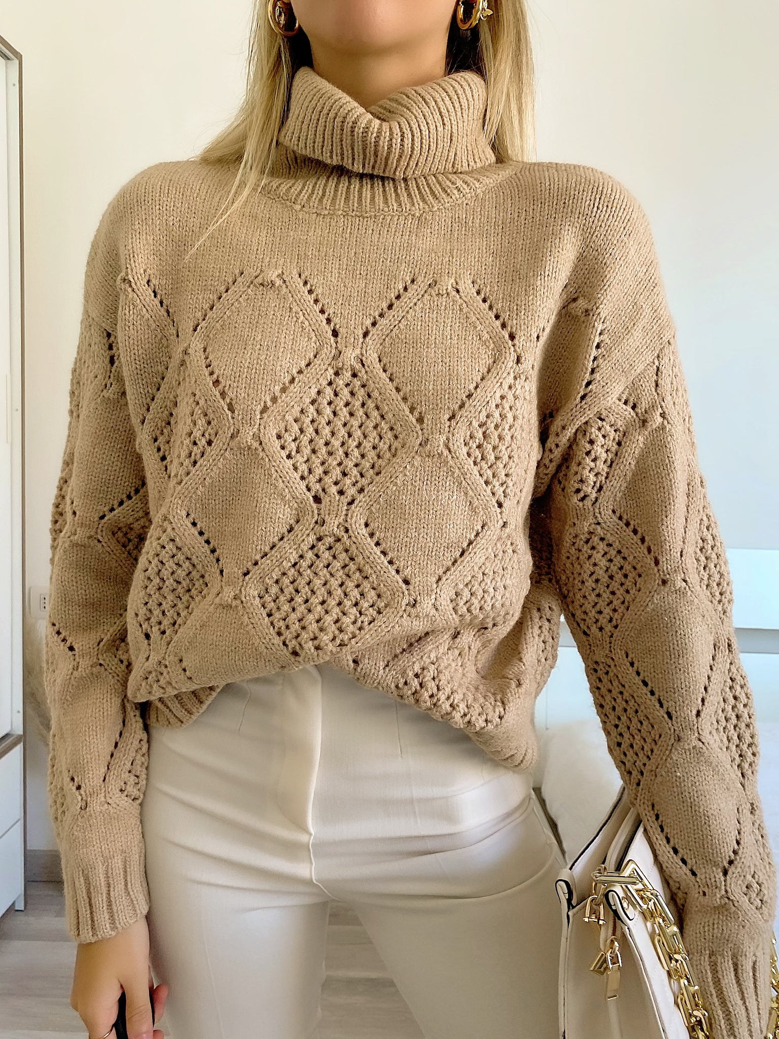 Pull Camel a collo alto - R.a. Boutique 