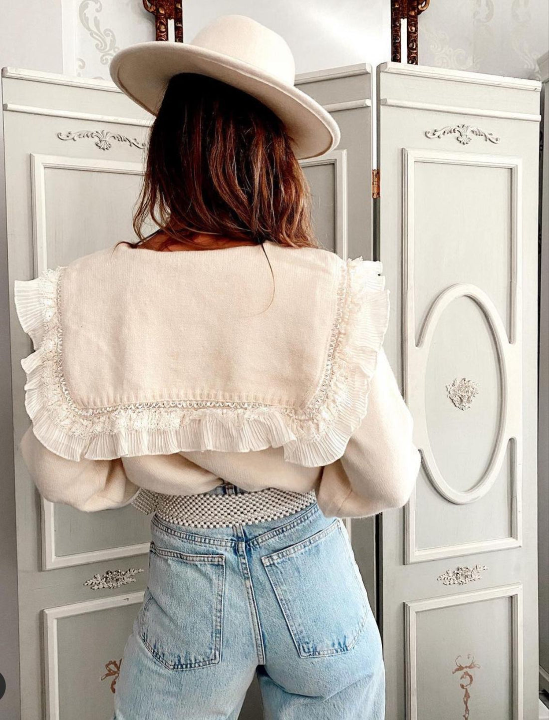 Maglione con pizzo e bottoni gioiello - R.a. Boutique 