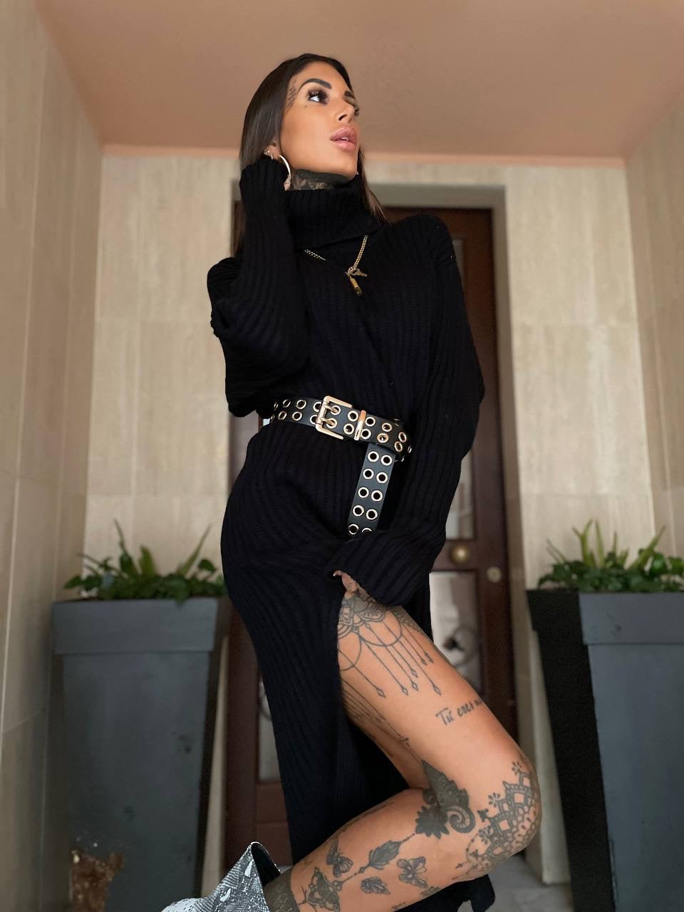 Abito a collo alto lungo con spacco - R.a. Boutique 