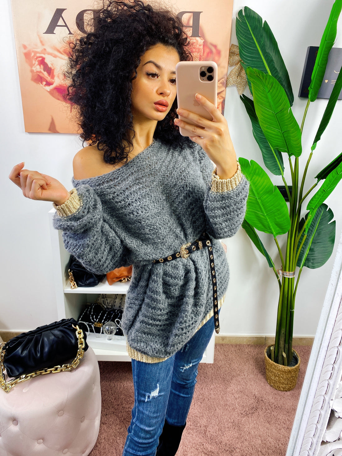 Maglione morbido con dettagli oro - R.a. Boutique 