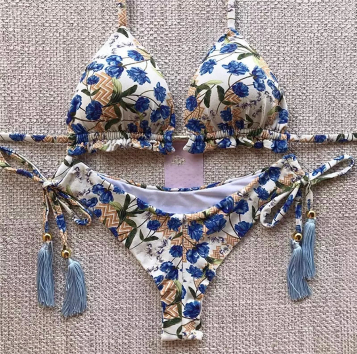 Bikini a triangolo con corda a fiorellini - R.a. Boutique 