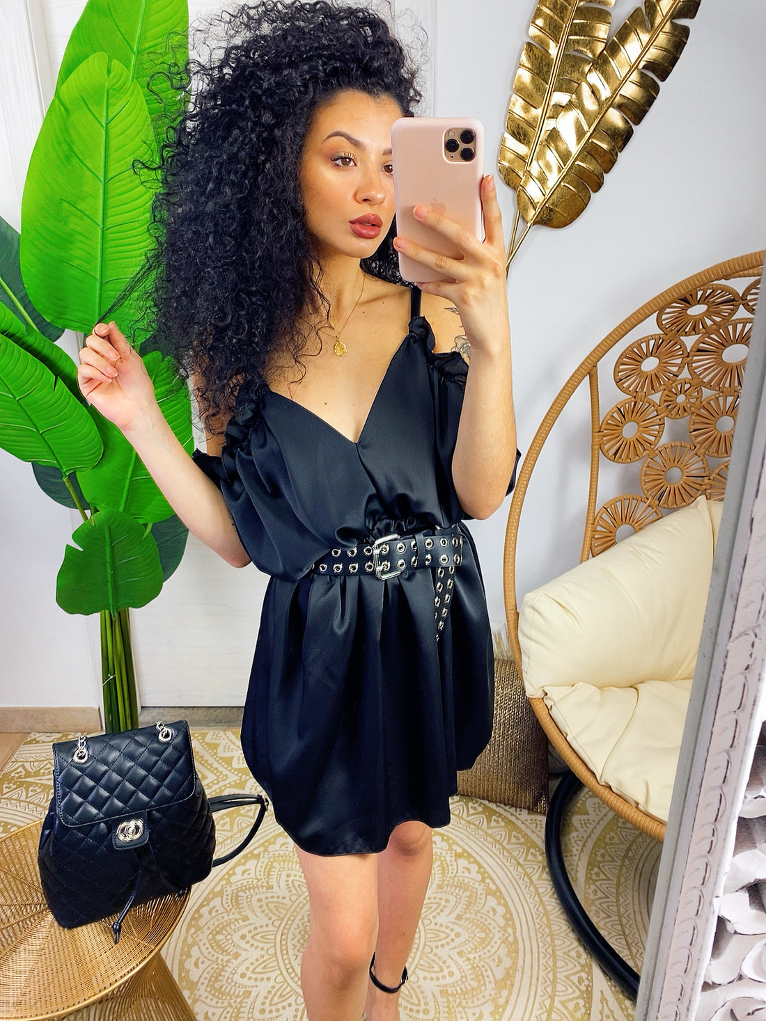 Abito in raso nera con rouches - R.a. Boutique 