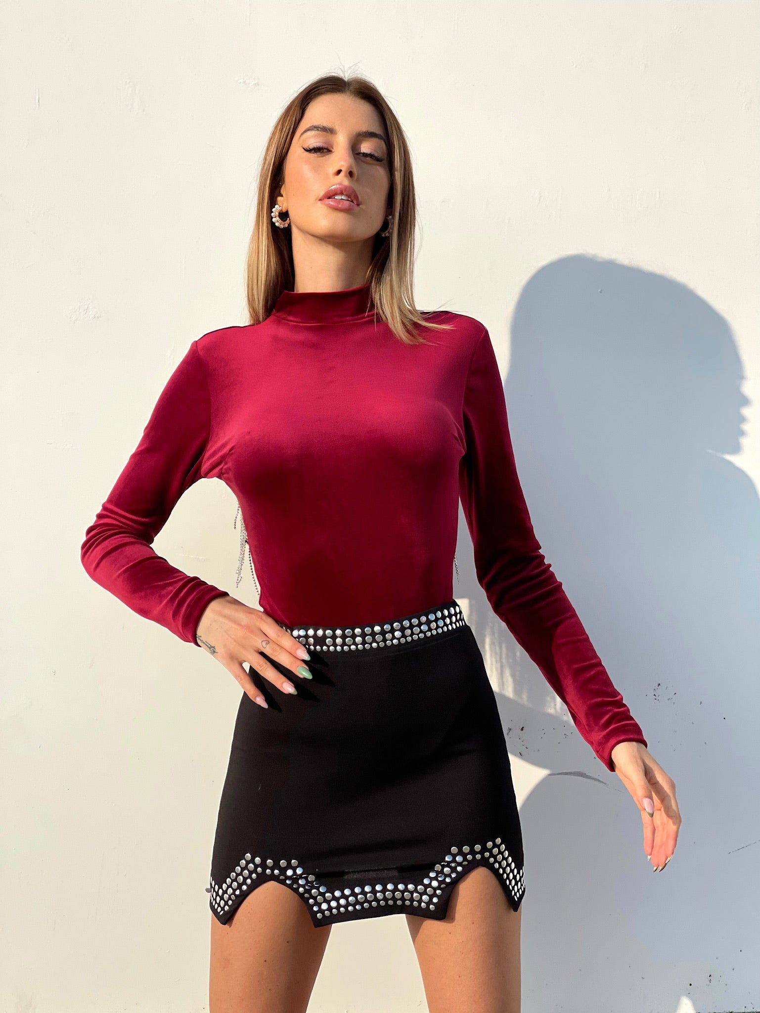 Body schiena aperta con ciondoli Bordeaux - R.a. Boutique 