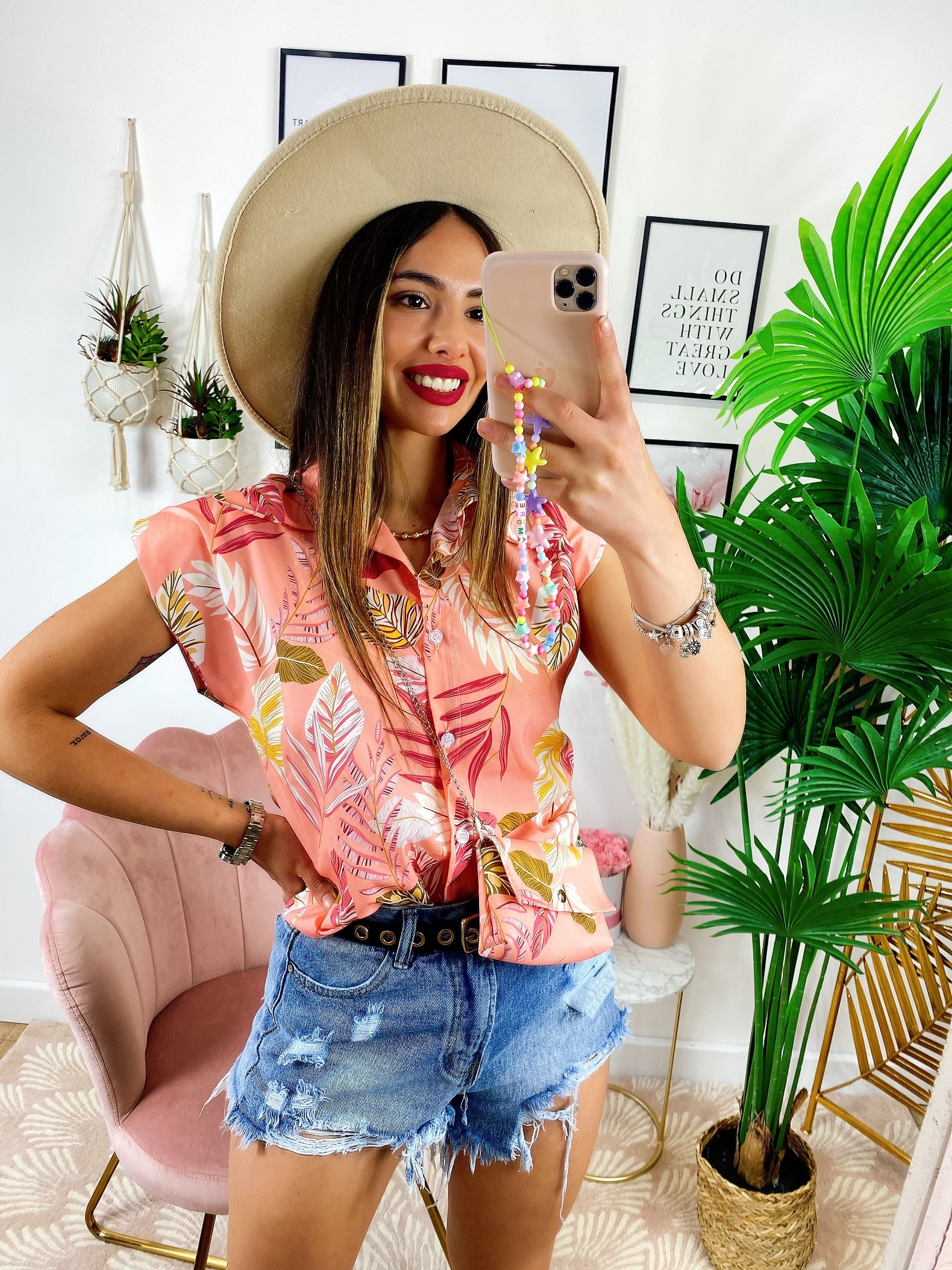 Camicia smanicata floreale con borsetta base Rosa - R.a. Boutique 