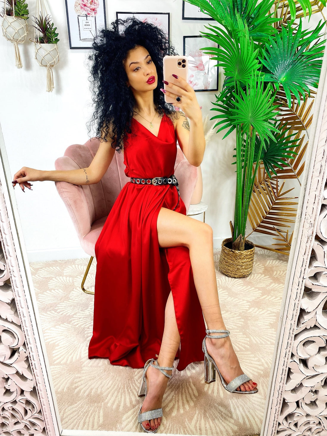 Abito midi raso con maxi spacco rosso - R.a. Boutique 