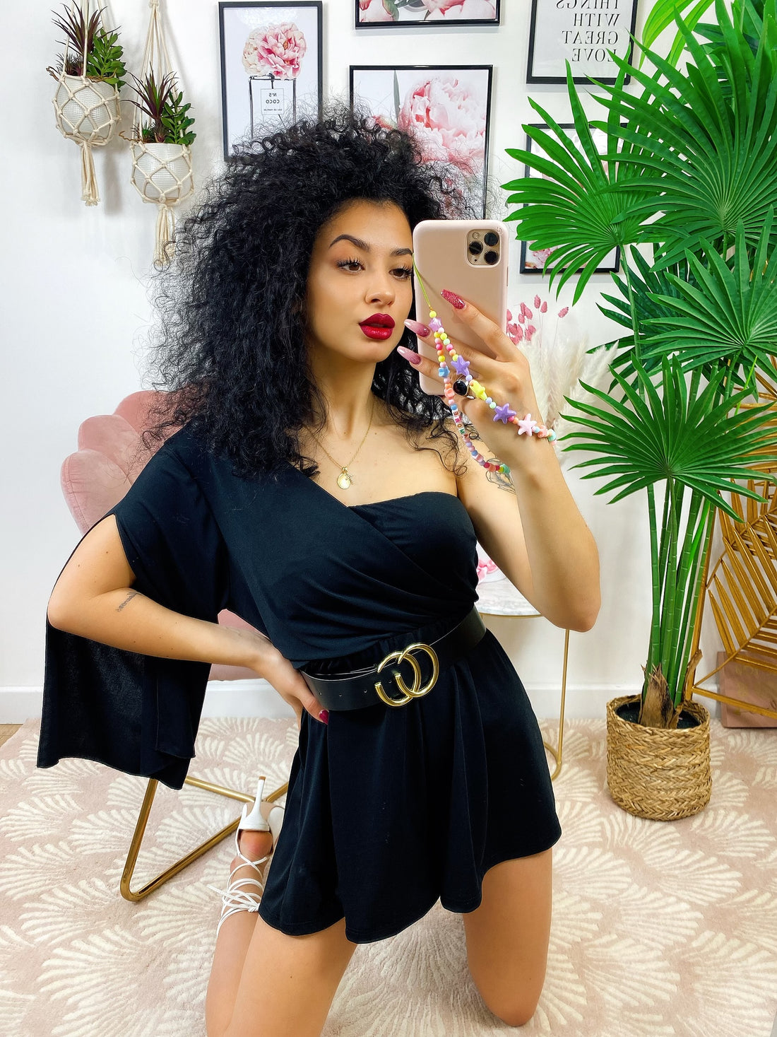 Tutina nera monospalla taglio a impero con cintura - R.a. Boutique 