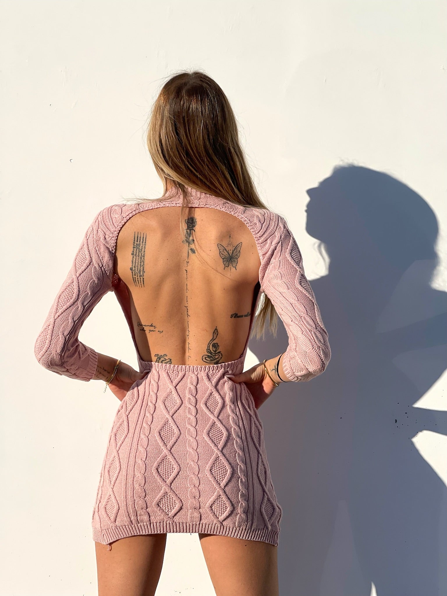 Abito a trecce schiena aperta rosa - R.a. Boutique 