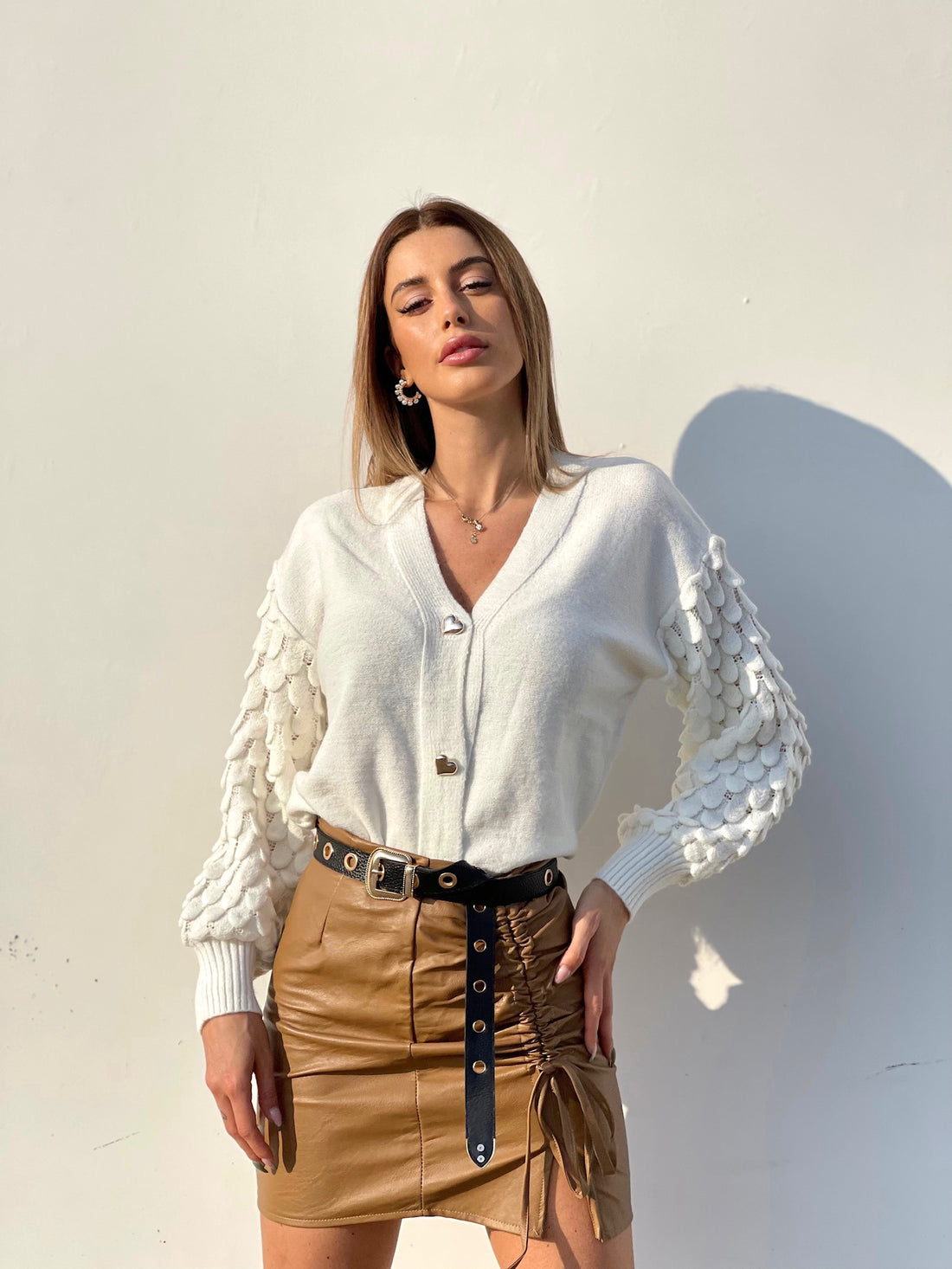 Maglione con onde e bottoni gioiello Bianco - R.a. Boutique 