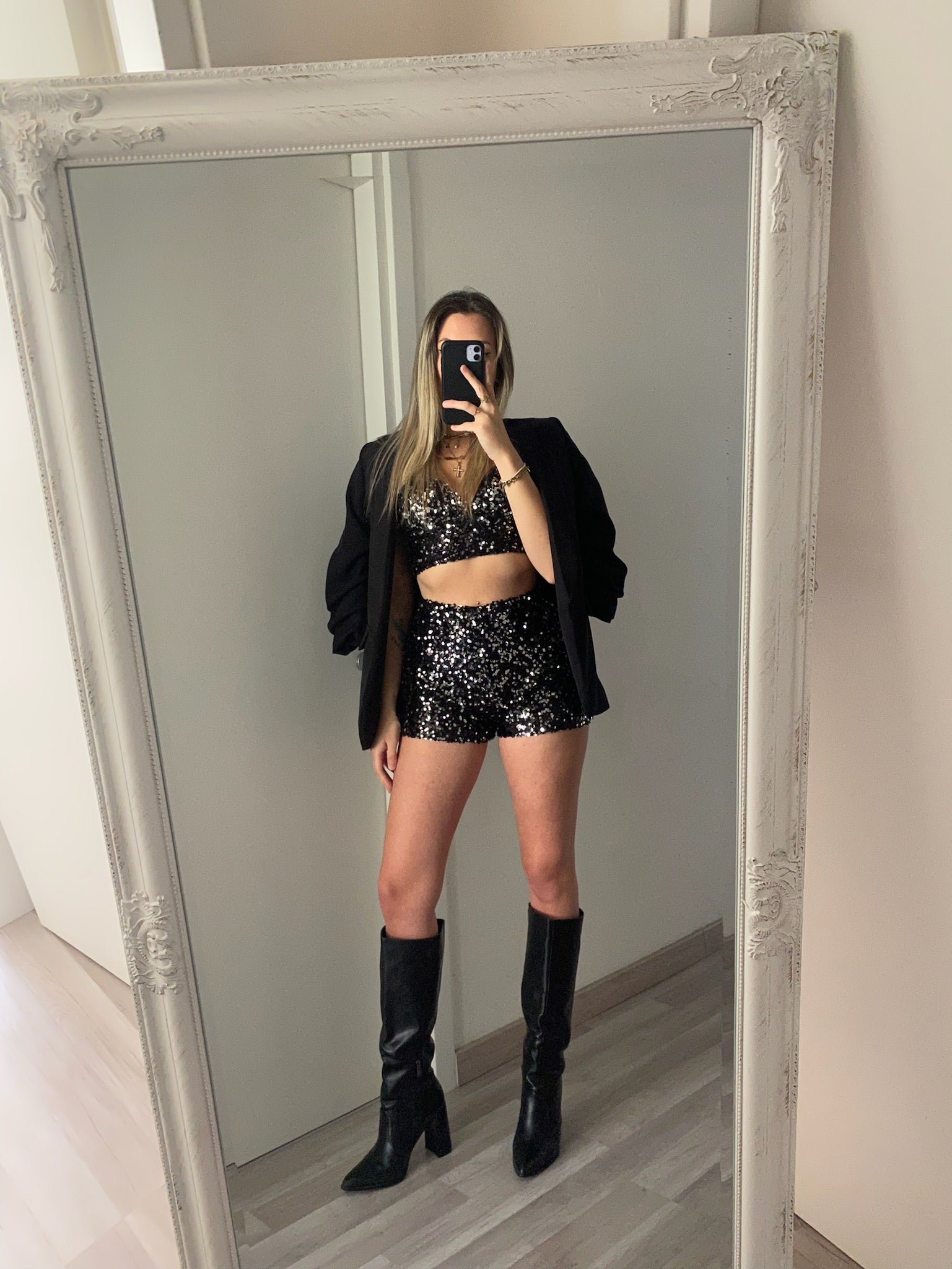 Completo top e short paillettes nero argento - R.a. Boutique 