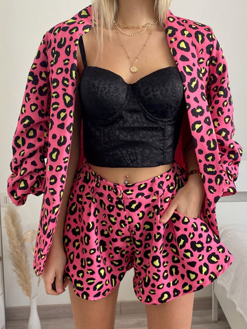 Completo giacca e Short maculato Fuxia - R.a. Boutique 