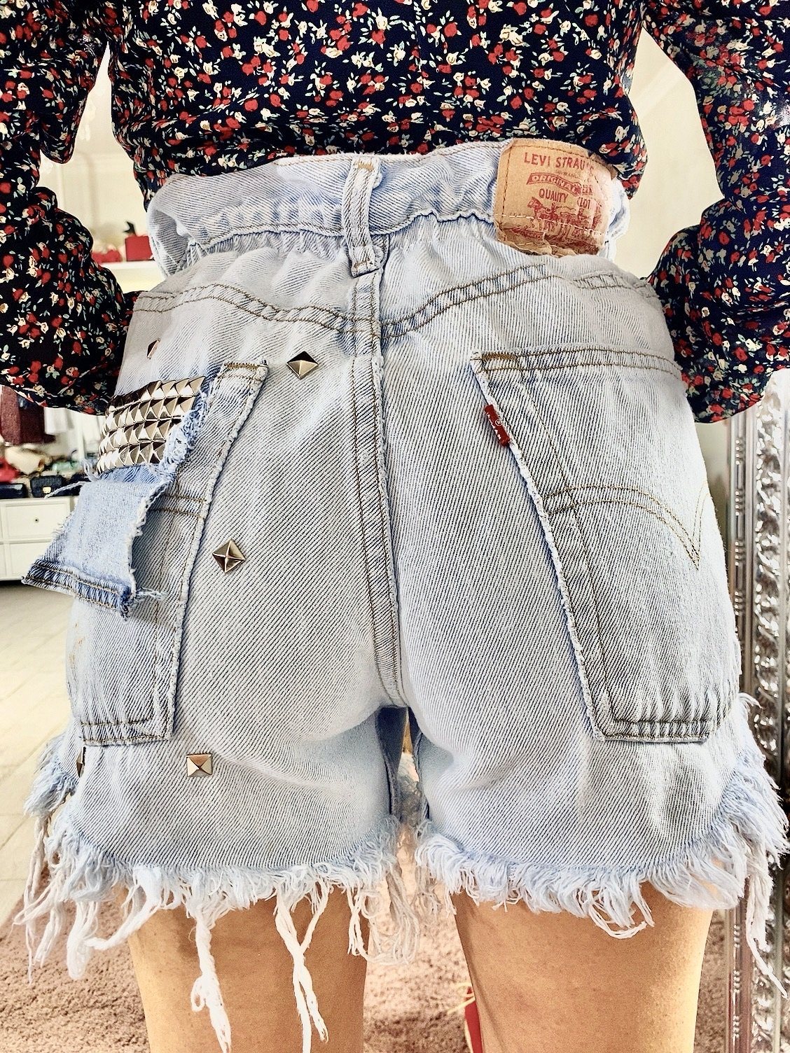 Jeans Vintage con Borchie chiaro - R.a. Boutique 