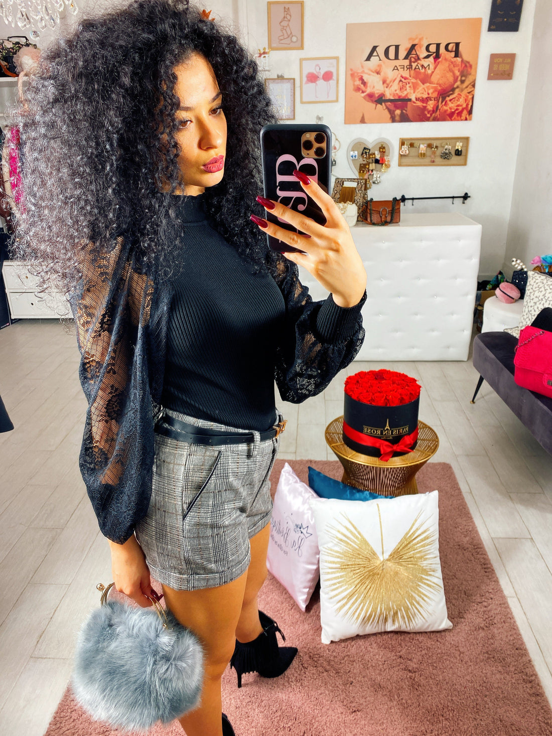 Maglioncino con maniche velate in pizzo Nero - R.a. Boutique 