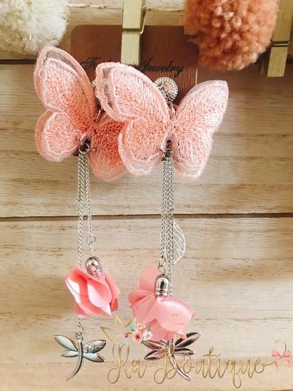 Orecchini con farfalle e petali a caduta - R.a. Boutique 