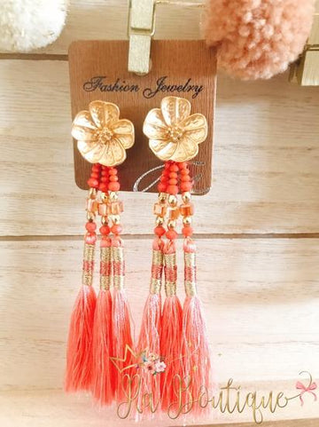 Orecchini con nappe corallo - R.a. Boutique 